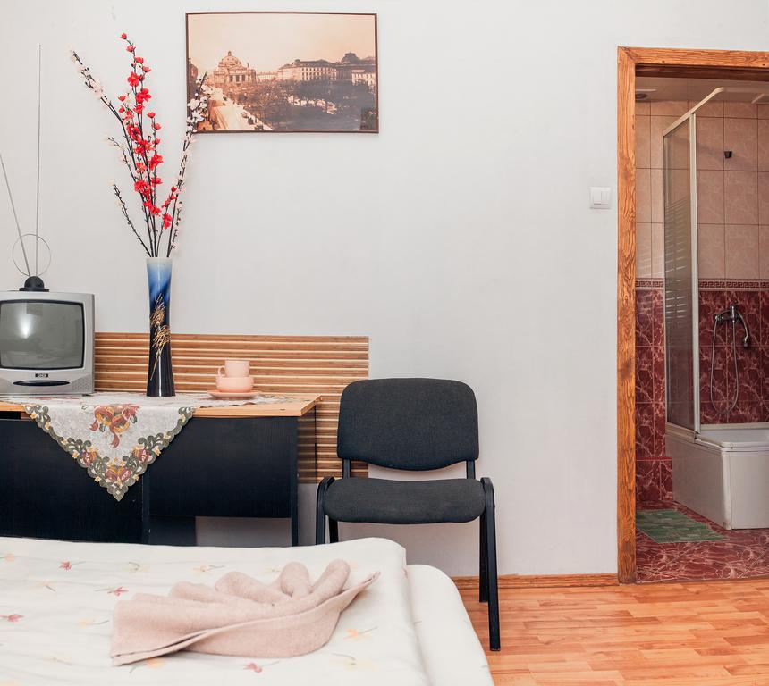Apple Hostel Lviv Quarto foto