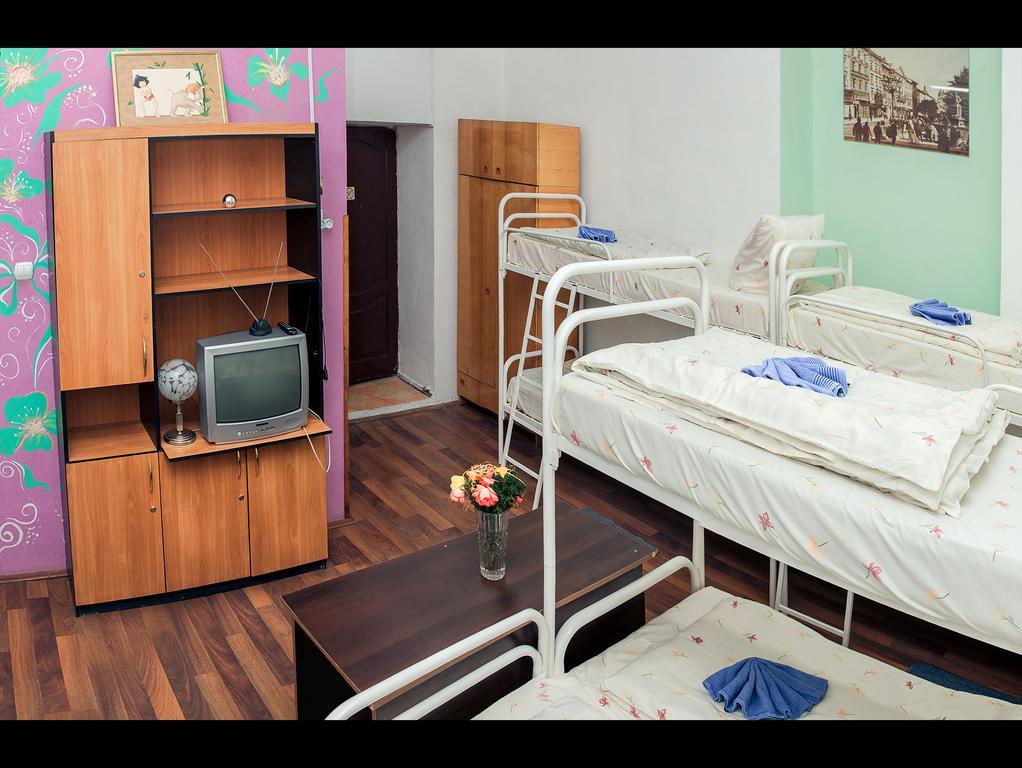 Apple Hostel Lviv Quarto foto