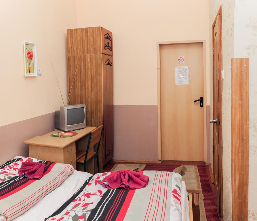 Apple Hostel Lviv Quarto foto