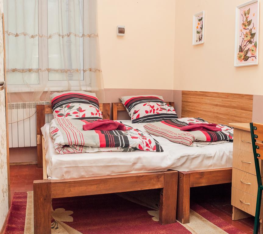 Apple Hostel Lviv Quarto foto
