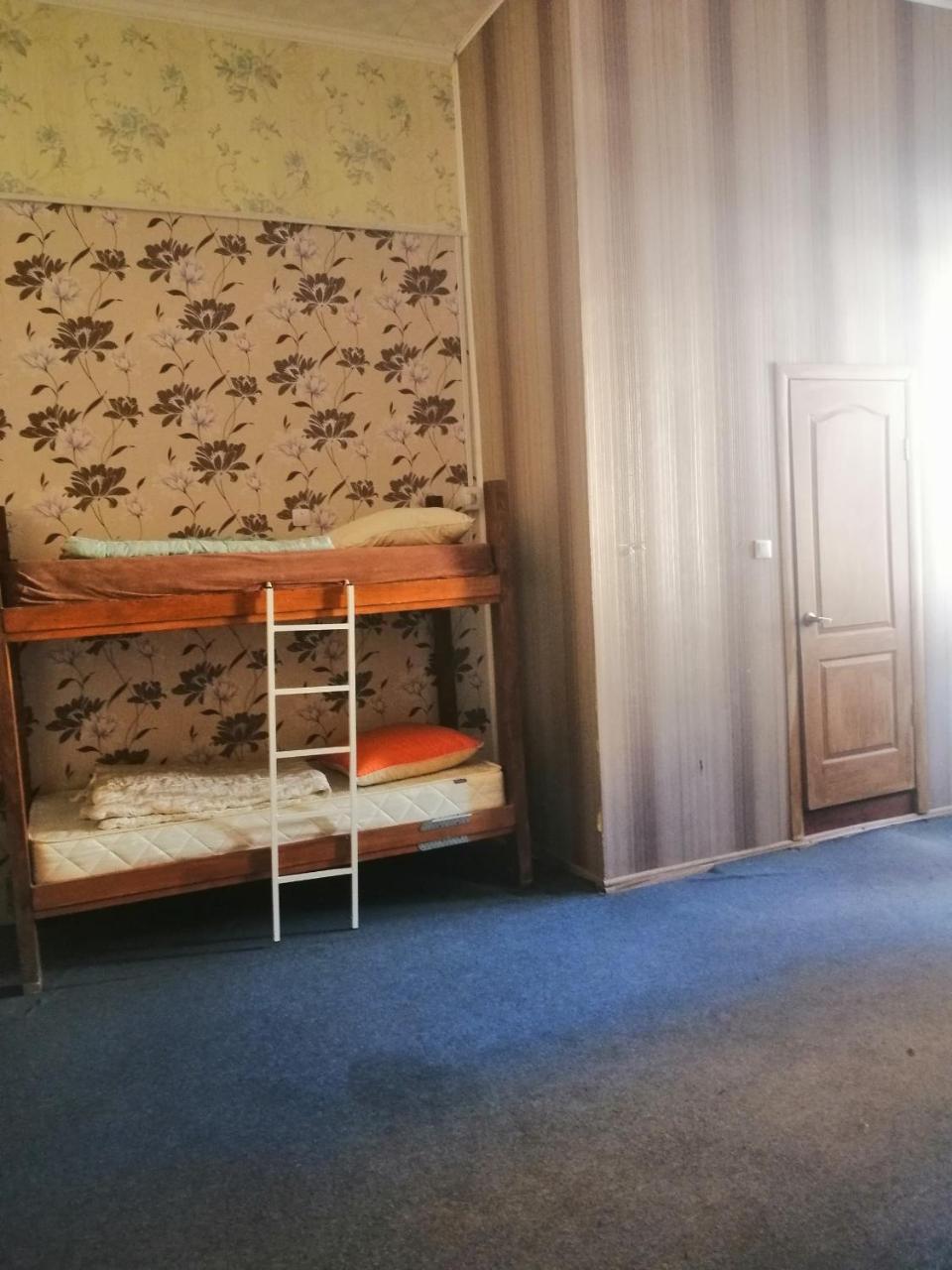 Apple Hostel Lviv Exterior foto